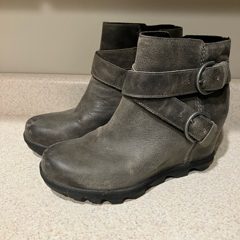 Women's Grey Ankle Boots